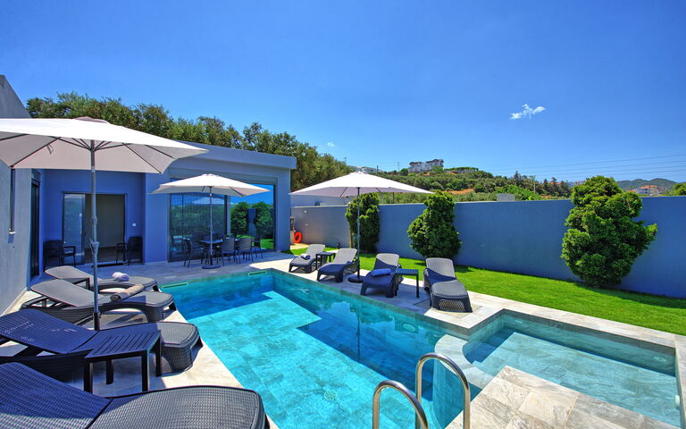 Villa Zaneti: slå samman, Sommar, Utomhus