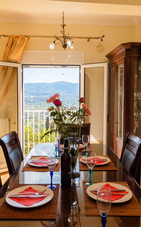 Villa Dinos: Lunchrum