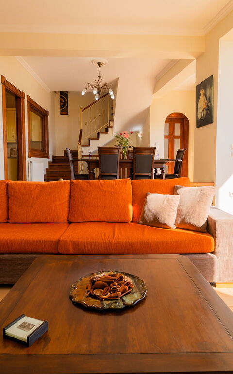 Villa Dinos: Vardagsrum