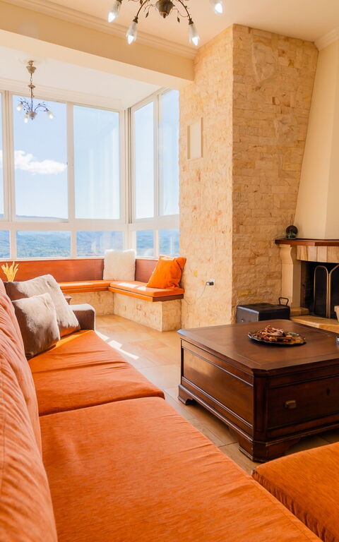 Villa Dinos: Vardagsrum