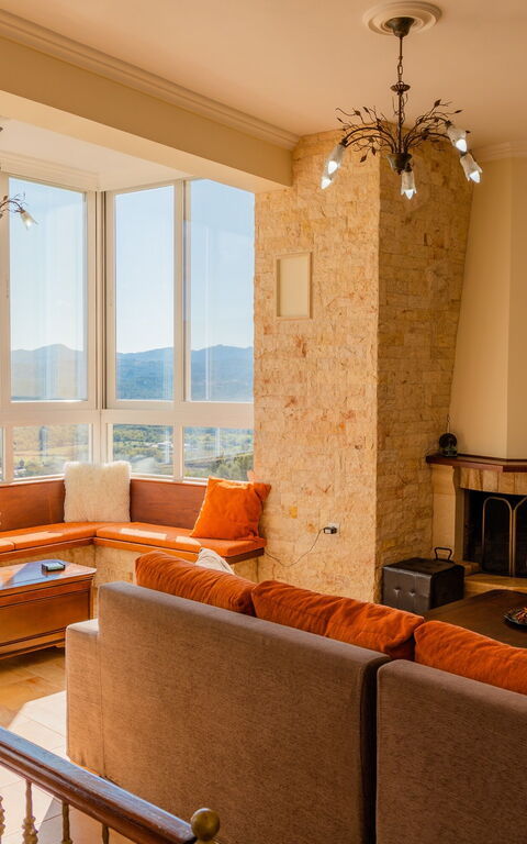 Villa Dinos: Vardagsrum