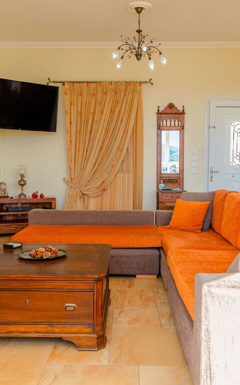 Villa Dinos: Vardagsrum