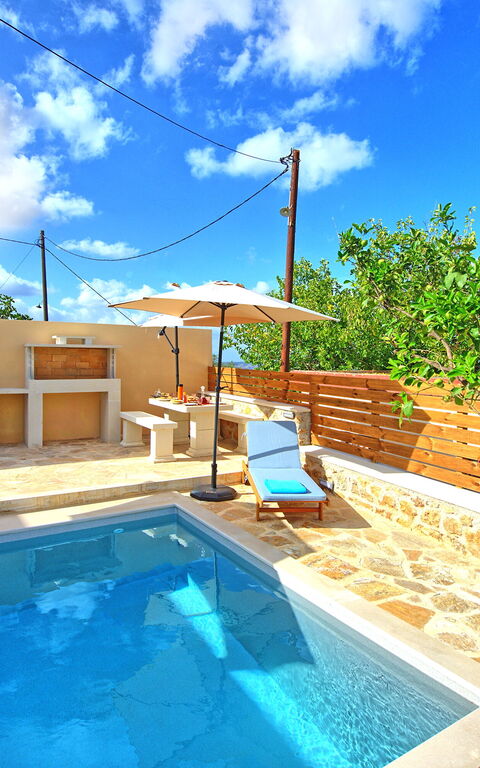 Villa Vicilla: slå samman, Utomhus