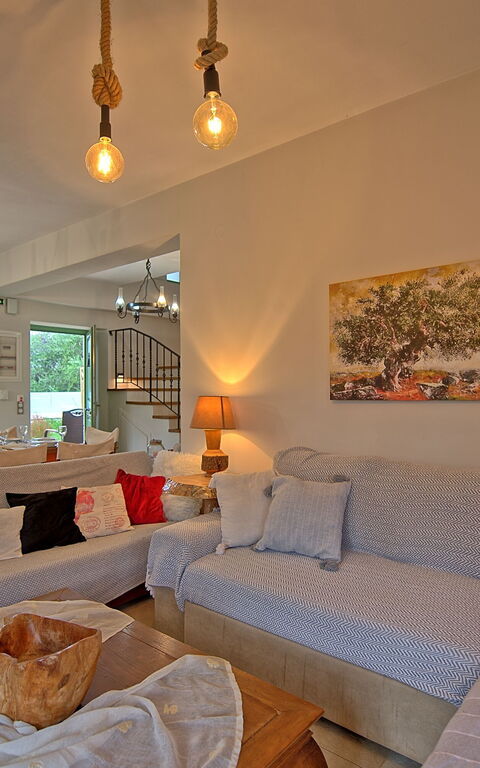 Villa Elaia: Vardagsrum