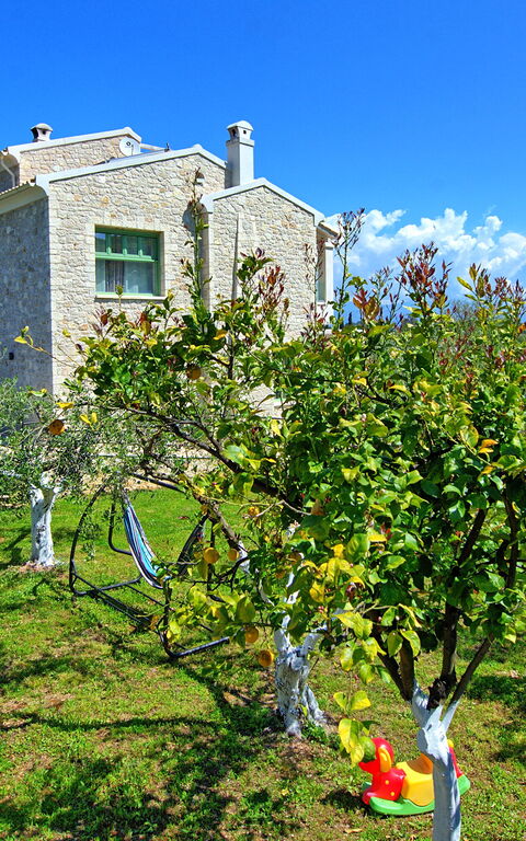 Villa Elaia: Trädgård, Utomhus, Visningar