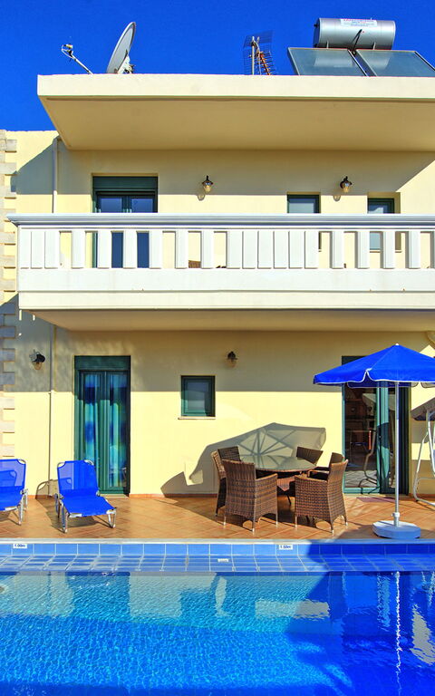 Villa Koules: Balkong / terrass / uteplats, slå samman, Sommar, Utomhus