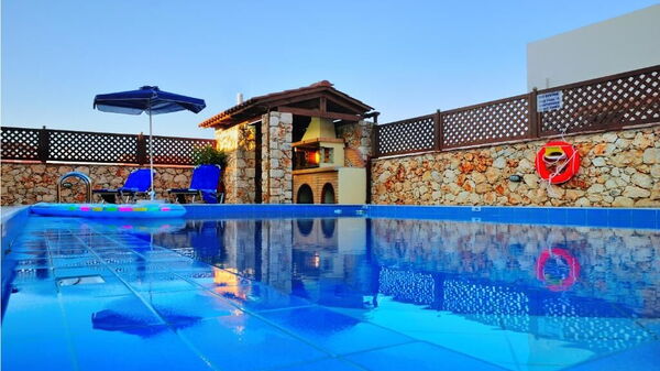 Villa Koules: slå samman, Sommar, Trädgård, Utomhus