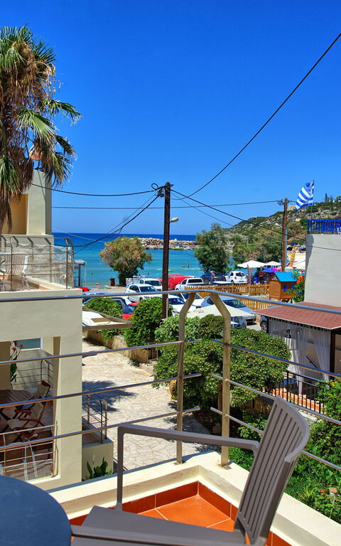 Houses By The Sea: Utomhus