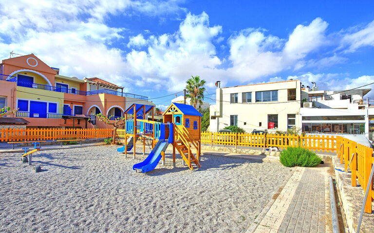 Houses By The Sea: Utomhus