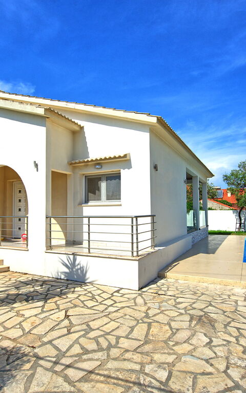 Beach Villa Christina: Exteriör, slå samman, Sommar