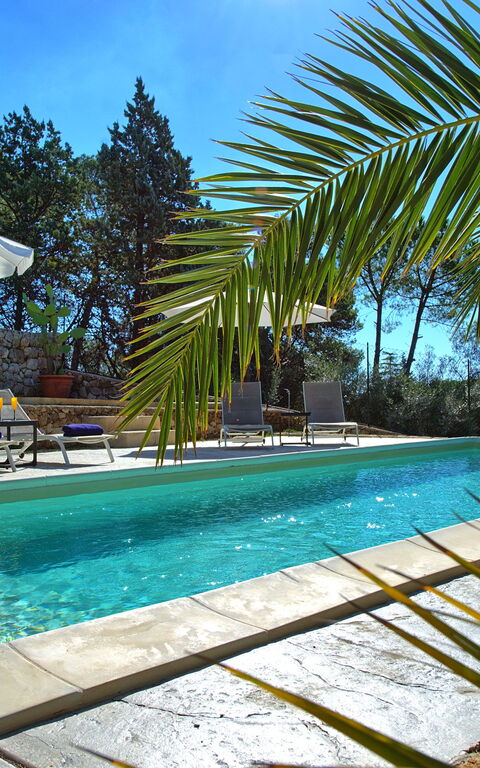 Nerodavola: slå samman, Sommar, Utomhus