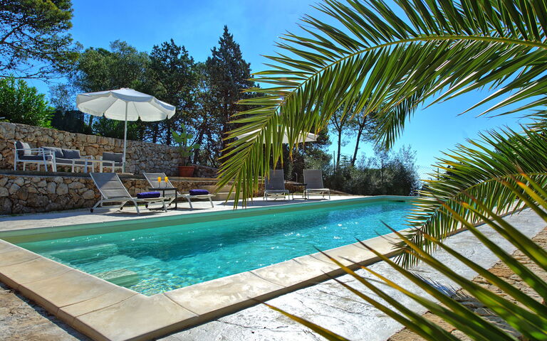 Nerodavola: slå samman, Sommar, Utomhus