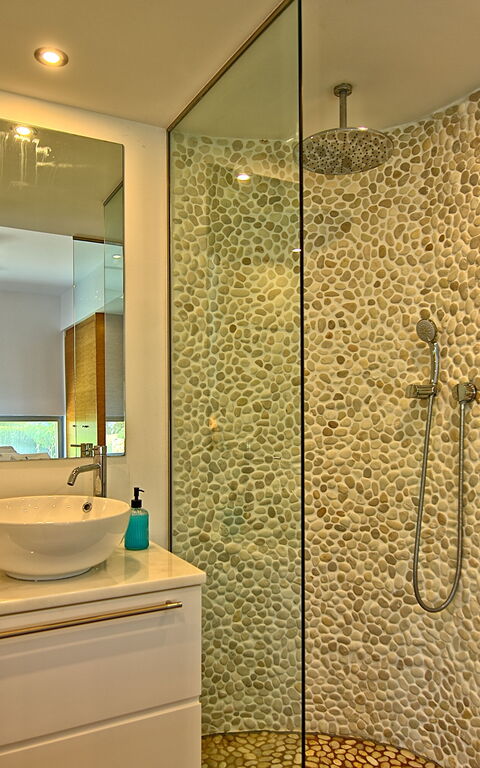 Villa Bluewhite: Badrum