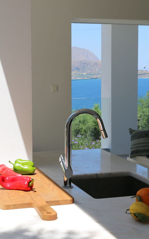 Villa Bluewhite: Balkong / terrass / uteplats, Kök, Utomhus