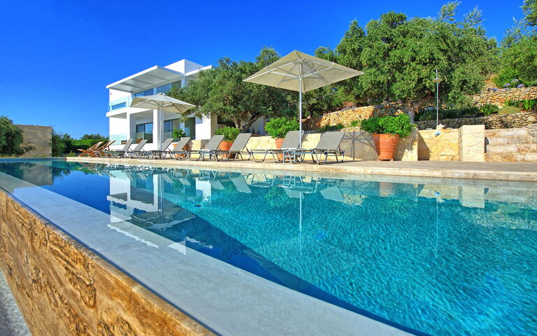 Villa Bluewhite: slå samman, Sommar, Trädgård, Utomhus