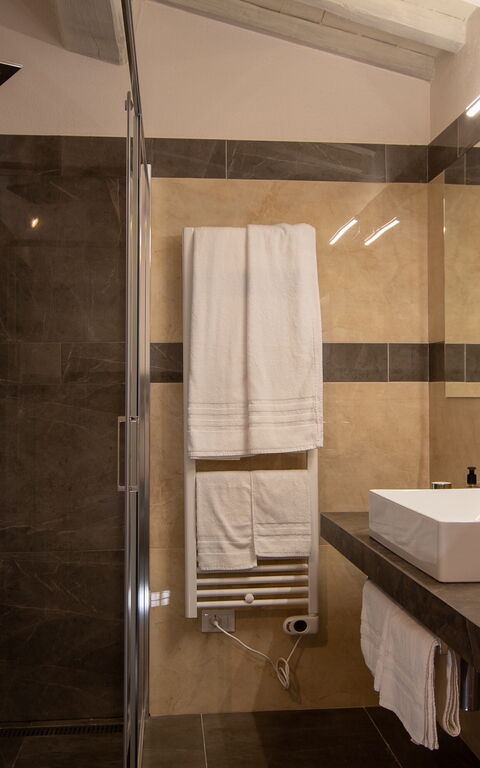 Villa Lucarella: Badrum