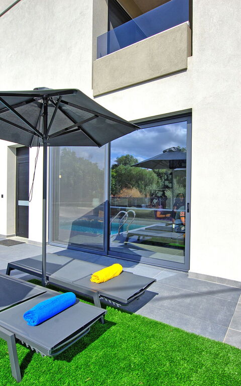 Villa Popi: Exteriör, slå samman, Trädgård, Utomhus