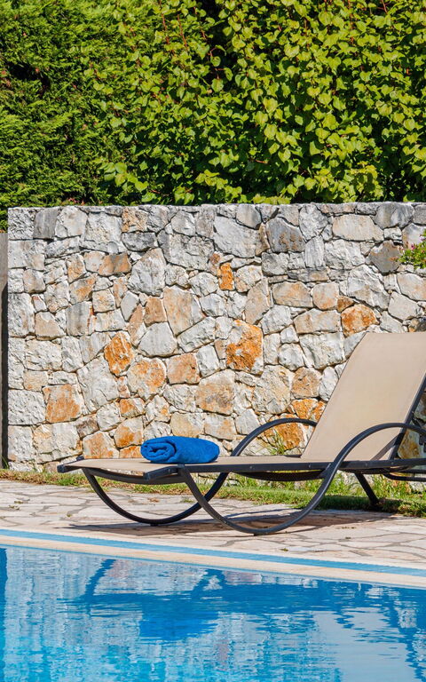 Votana House: slå samman, Sommar, Utomhus