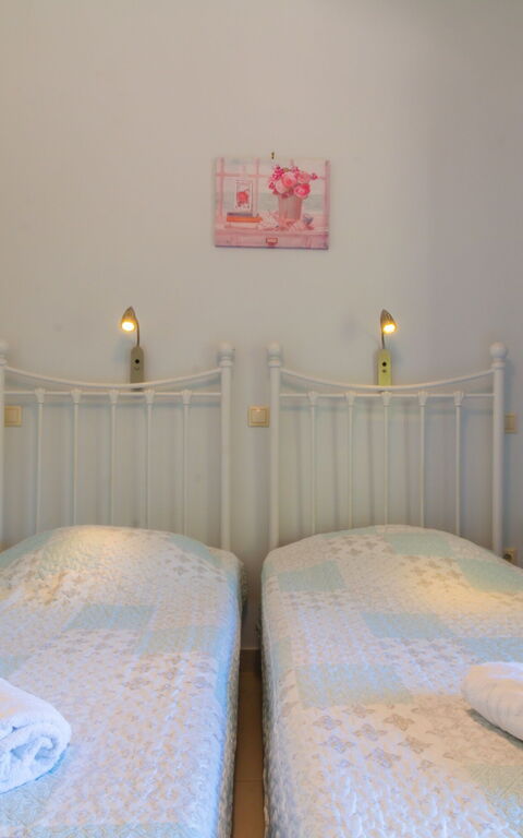 Votana House: sovrum