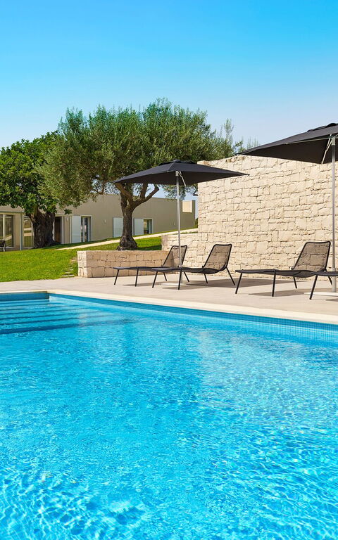 Villa Colleverde: slå samman, Utomhus