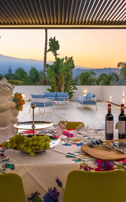 Villa Greta: Balkong / terrass / uteplats, Trädgård