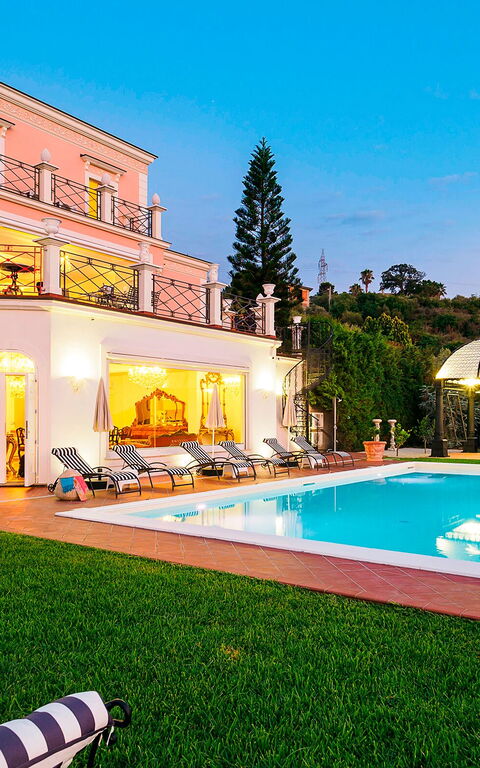 Villa Estella: slå samman, Trädgård, Utomhus