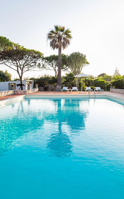 Villa Maya: slå samman, Utomhus