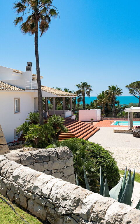 Villa Maya: Trädgård, Utomhus