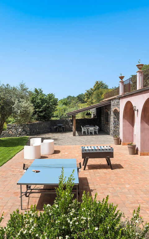 Villa Mila: Balkong / terrass / uteplats, Exteriör, Trädgård, Utomhus