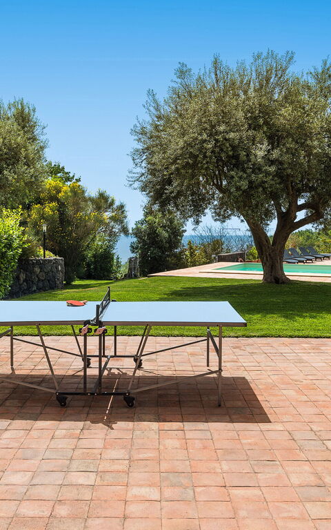 Villa Mila: Balkong / terrass / uteplats, Exteriör, Trädgård, Utomhus