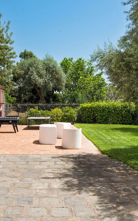 Villa Mila: Balkong / terrass / uteplats, Exteriör, Trädgård, Utomhus