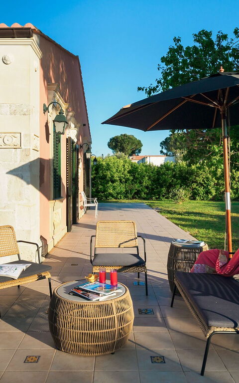 Villa Girasole: Utomhus