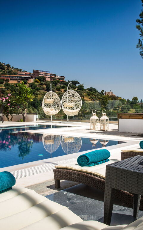 Villa Artemis: slå samman