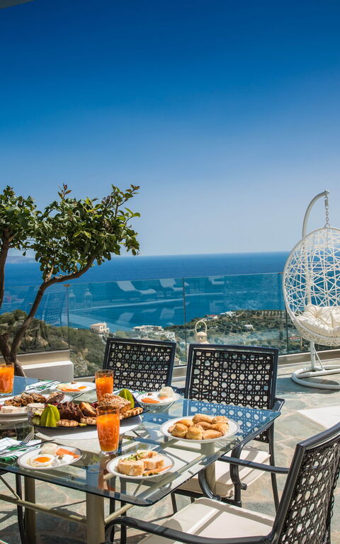 Villa Artemis: Utomhus, Visningar