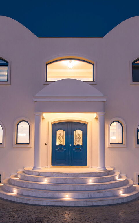 Villa Santor: Exteriör, Huvudentré