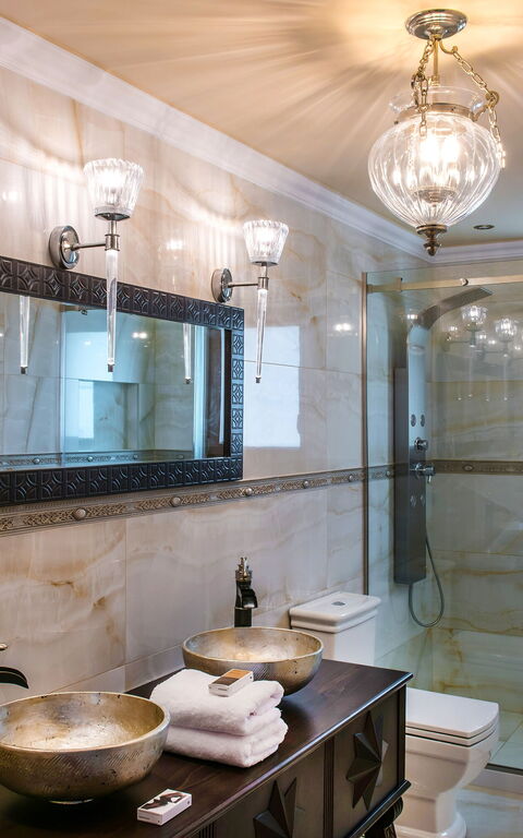 Villa Kalliste: Badrum