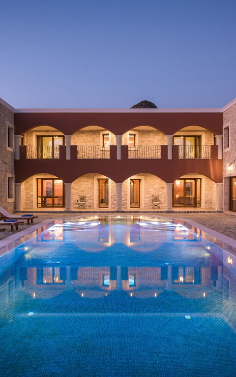 Villa Kalliste: Exteriör, slå samman