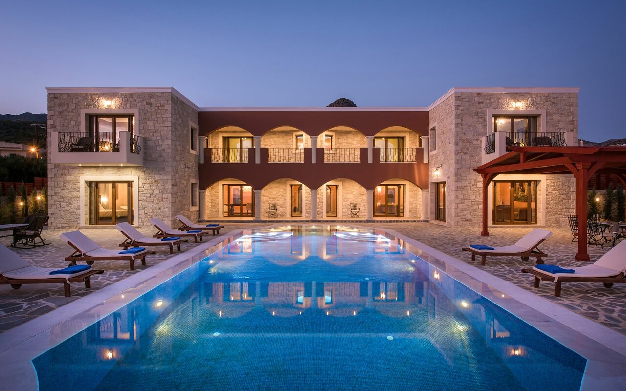 Villa Kalliste: Exteriör, slå samman