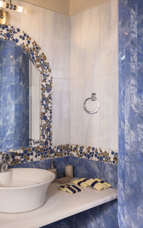 Villa Kissos: Badrum