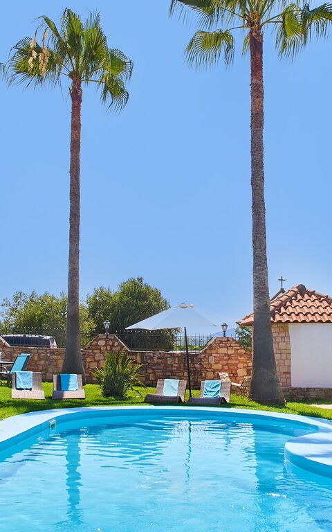 Villa Milon: slå samman, Trädgård