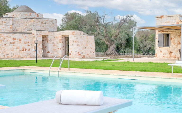 Villa Trullina: slå samman, Trädgård, Utomhus