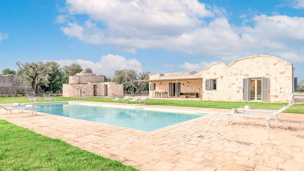 Villa Trullina: slå samman, Trädgård, Utomhus