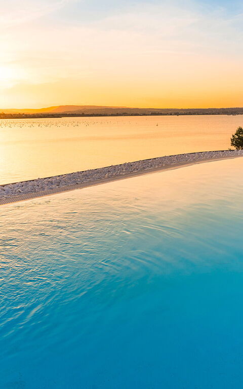 Villa Artemare: Exteriör, slå samman, Utomhus, Visningar