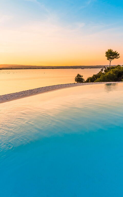 Villa Artemare: Exteriör, slå samman, Utomhus, Visningar