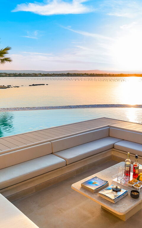 Villa Artemare: Exteriör, slå samman, Utomhus, Visningar