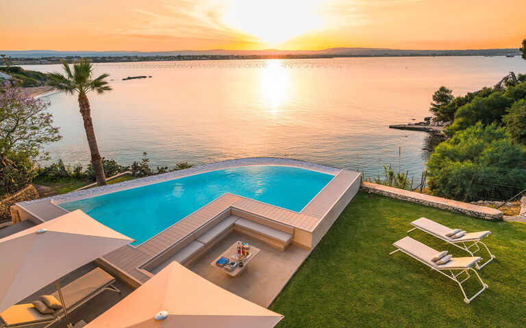 Villa Artemare: Exteriör, slå samman, Trädgård, Utomhus, Visningar