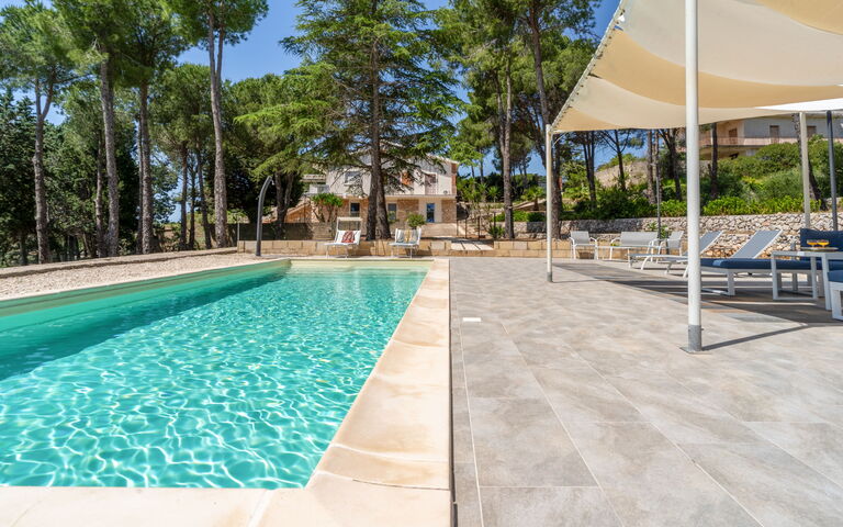 Villa Pica: Exteriör, slå samman, Utomhus