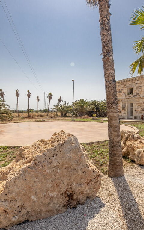 Villa Turris: Huvudentré, Trädgård