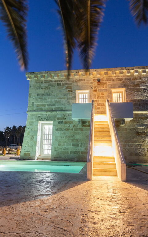Villa Turris: Exteriör, slå samman, Utomhus