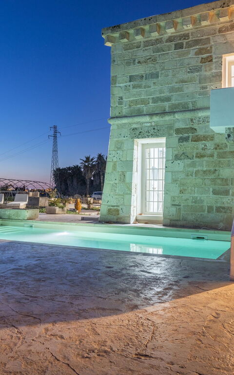 Villa Turris: Exteriör, slå samman, Utomhus